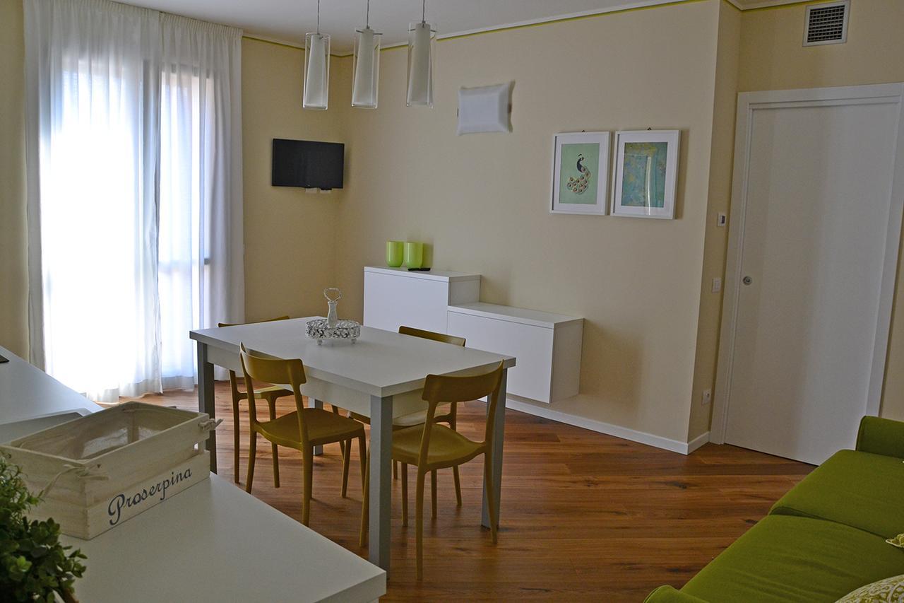 Residenza Diana Lägenhet Toscolano Maderno Exteriör bild