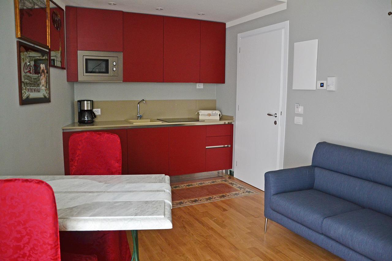 Residenza Diana Lägenhet Toscolano Maderno Exteriör bild